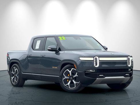 Used 2022 Rivian R1T Adventure image 2