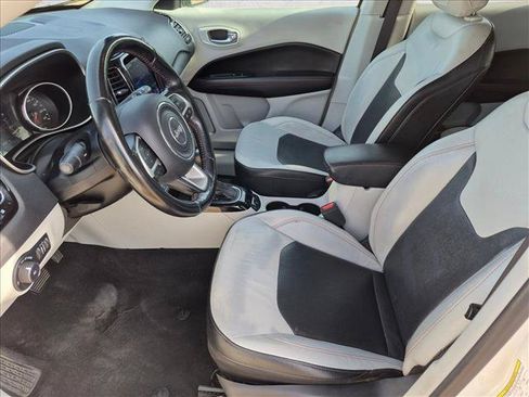 Used 2021 Jeep Compass Limited FWD image 15