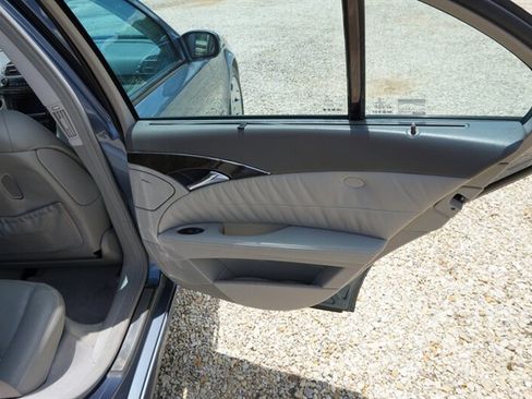 Used 2004 Mercedes-Benz E 500 4MATIC Sedan image 26