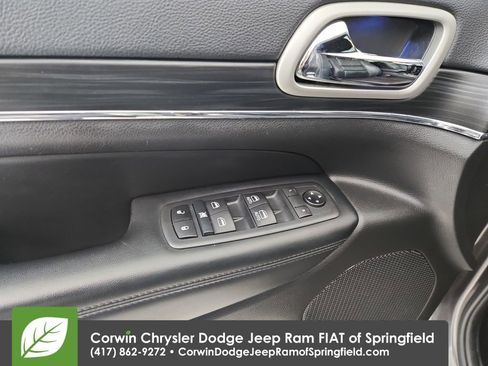 Used 2020 Jeep Grand Cherokee Limited image 21