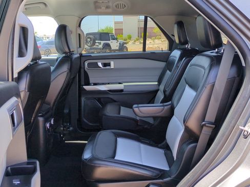 Used 2023 Ford Explorer XLT w/ Equipment Group 202A RWD image 25