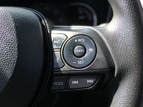 Certified 2023 Toyota RAV4 XLE FWD image 31