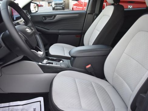 Used 2023 Ford Escape Active image 15