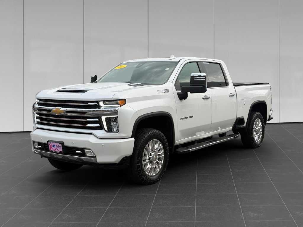 Used 2022 Chevrolet Silverado 2500 High Country w/ Safety Package II AWD/4WD image 1