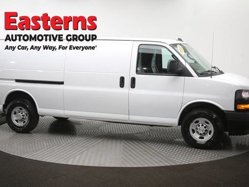 Used 2022 Chevrolet Express 2500 Extended w/ Driver Convenience Package RWD image 45