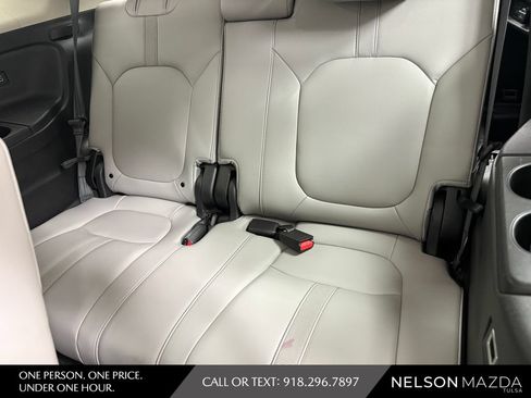Used 2023 Honda Pilot Touring image 36