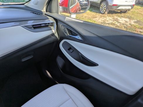 Used 2024 Buick Encore GX Preferred image 16