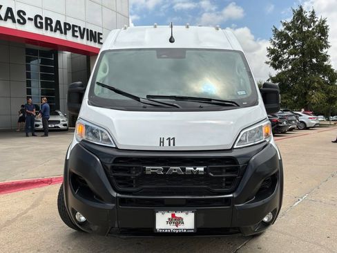 Used 2026 RAM ProMaster 2500 w/ Convenience Group FWD image 3