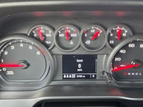 Used 2025 Chevrolet Silverado 2500 Custom w/ Custom Value Package image 17