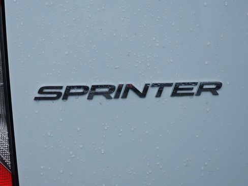 New 2025 Mercedes-Benz Sprinter 2500 image 12
