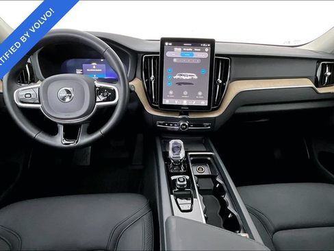 Used 2026 Volvo XC60 B5 Plus AWD/4WD image 18