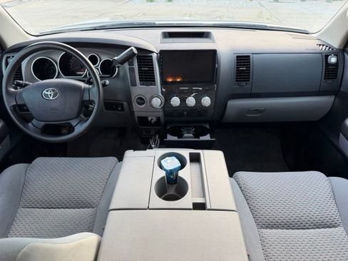 Used 2011 Toyota Tundra 4x4 CrewMax w/ Tow Pkg image 12