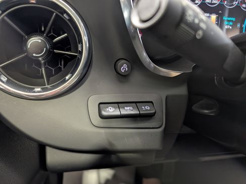 Used 2018 Chevrolet Camaro ZL1 RWD image 24