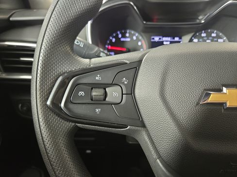 Used 2023 Chevrolet TrailBlazer LT w/ Convenience Package FWD image 16
