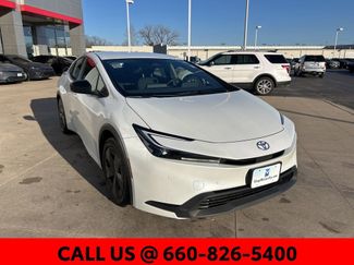 Used 2024 Toyota Prius LE video 2