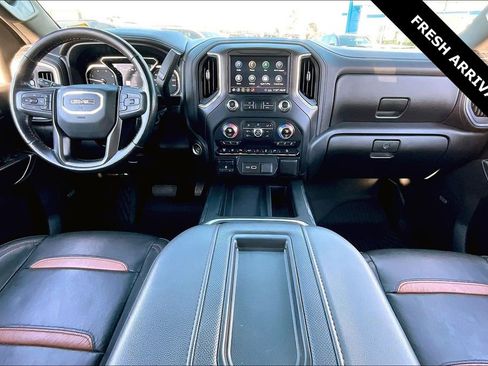 Used 2020 GMC Sierra 2500 AT4 w/ AT4 Premium Package image 8