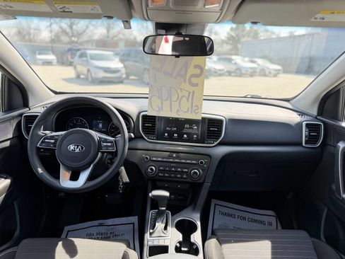 Used 2020 Kia Sportage LX w/ LX Popular Package image 12