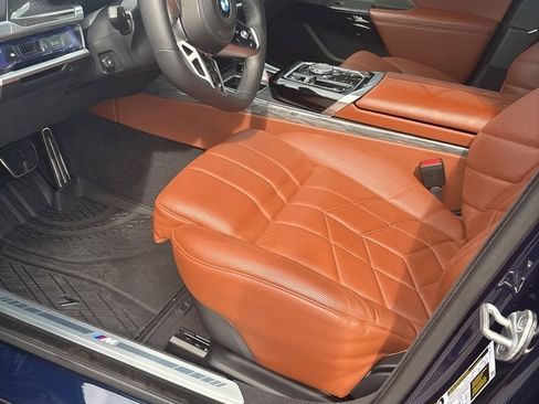 Used 2023 BMW 740i 740i w/ Executive Package image 4