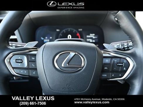 Certified 2024 Lexus GX 550 w/ Cold Area Package AWD/4WD image 9