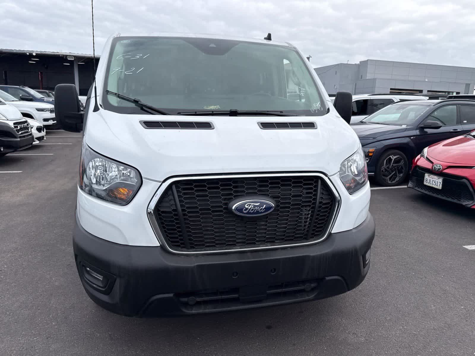 Used 2025 Ford Transit 250 Low Roof w/ Exterior Upgrade Package RWD image 4