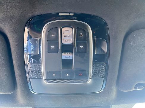 Used 2020 Hyundai Palisade Limited image 23