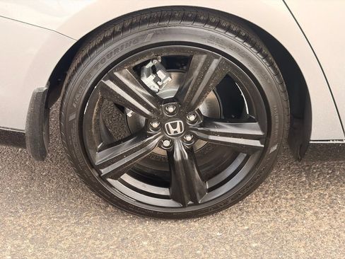 Used 2024 Honda Accord Sport image 9