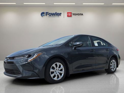 New 2026 Toyota Corolla LE FWD image 3