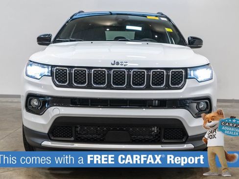Used 2023 Jeep Compass Limited w/ Sun and Sound Group AWD/4WD image 2