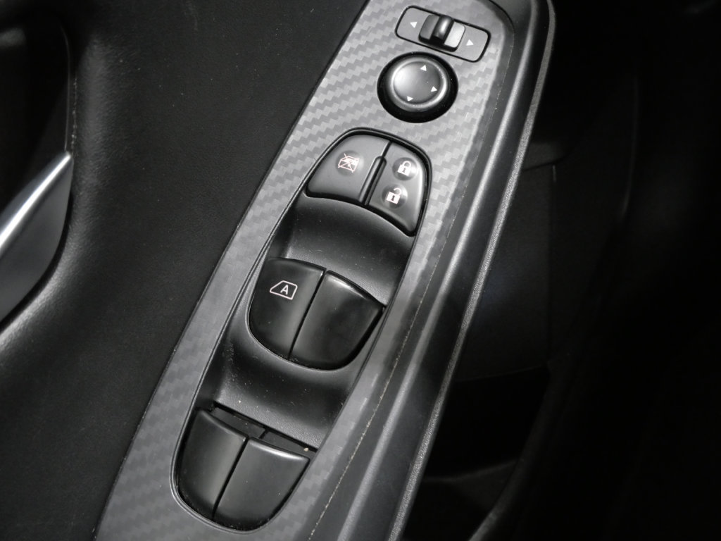 Used 2024 Nissan Sentra SV FWD image 12