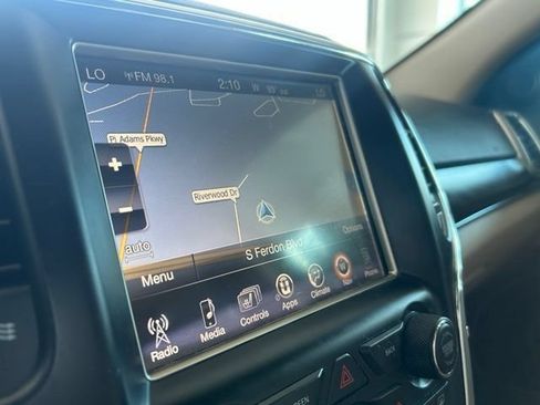 Used 2017 Jeep Grand Cherokee Limited RWD image 5