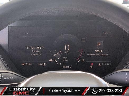 Used 2025 GMC Yukon Denali AWD/4WD image 15