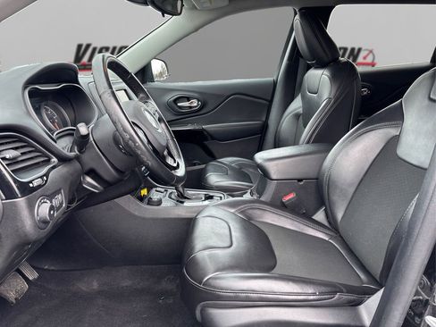 Used 2021 Jeep Cherokee Altitude image 9