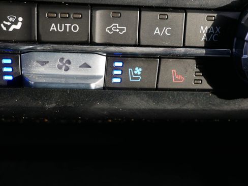 Used 2024 Ford F350 Platinum AWD/4WD image 34