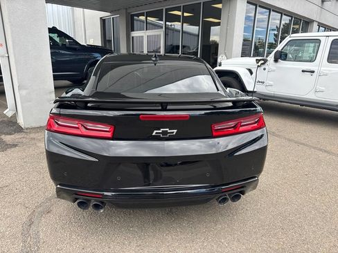 Used 2016 Chevrolet Camaro SS RWD image 7