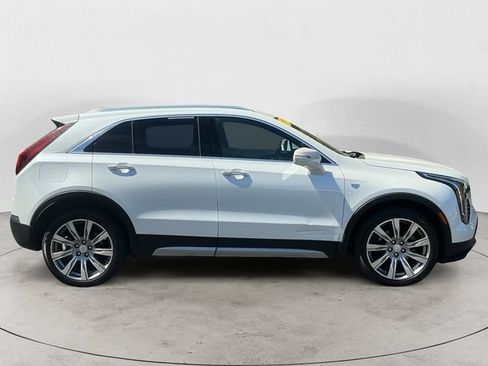 Used 2019 Cadillac XT4 Premium Luxury w/ Technology Package AWD/4WD image 6