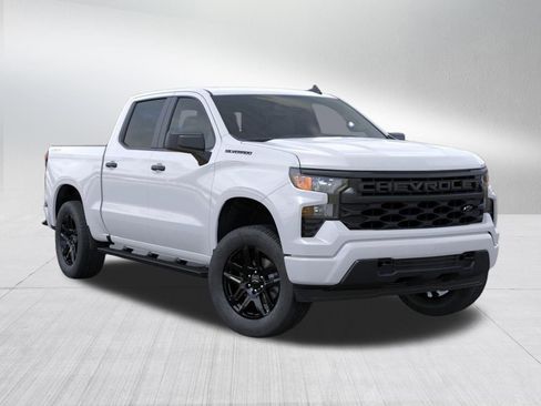 New 2026 Chevrolet Silverado 1500 Custom w/ LPO, Dark Essentials Package AWD/4WD image 8