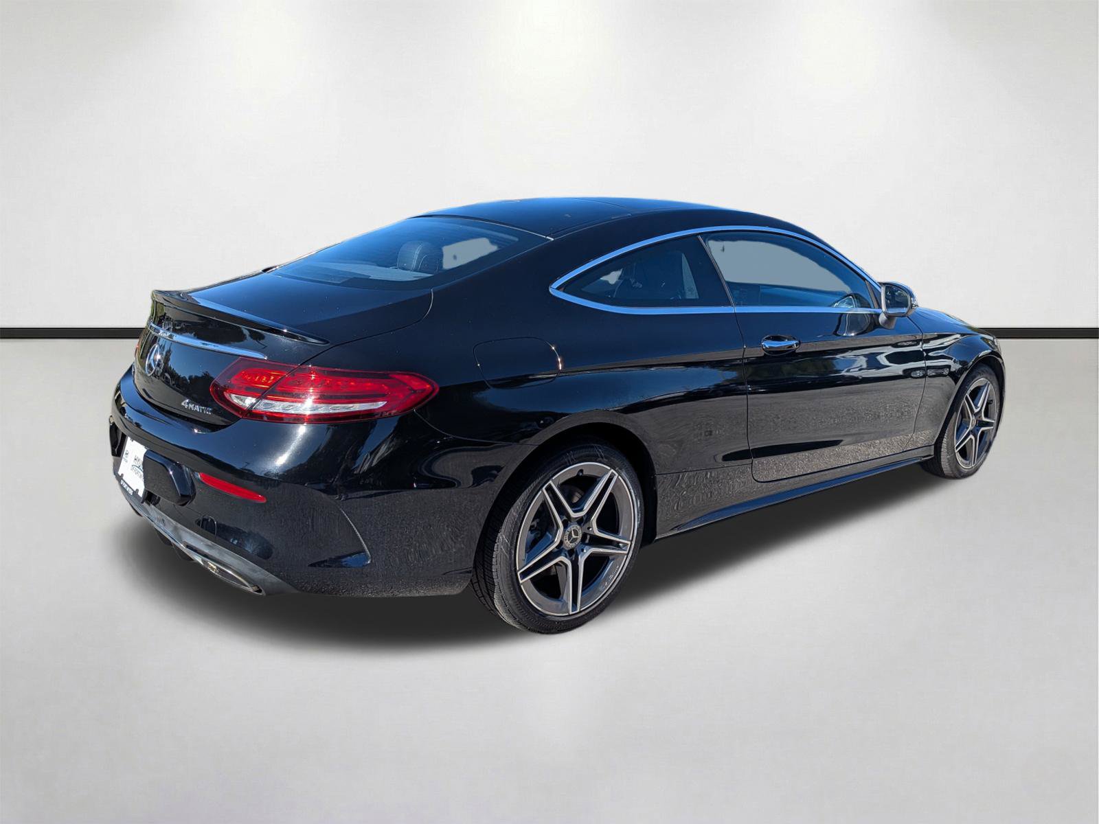 Used 2019 Mercedes-Benz C 300 4MATIC Coupe image 4