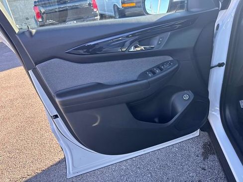 New 2026 Chevrolet TrailBlazer LT w/ Convenience Package FWD image 20