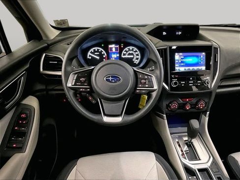 Used 2021 Subaru Forester AWD/4WD image 5