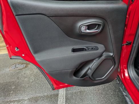 Used 2019 Jeep Renegade Sport AWD/4WD image 24