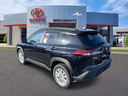 New 2026 Toyota Corolla Cross LE image 8