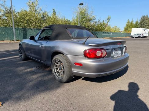 Used 2004 MAZDA MX-5 Miata MAZDASPEED w/ Grand Touring Pkg RWD image 5