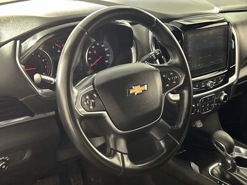 Used 2023 Chevrolet Traverse LT AWD/4WD image 13