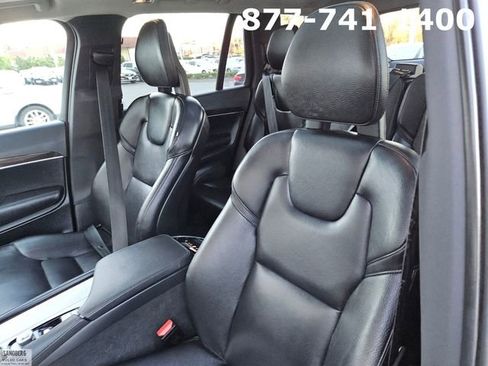 Used 2017 Volvo XC90 T6 Momentum w/ Vision Package image 14