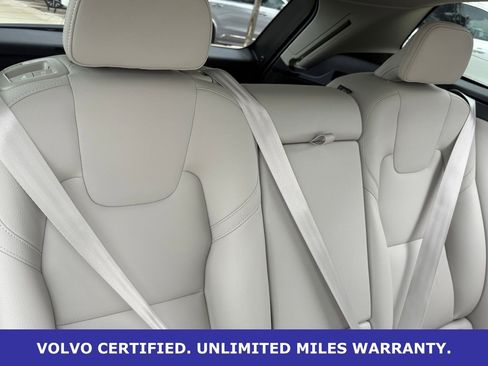 Certified 2024 Volvo XC60 B5 Core w/ Protection Package Premier image 34