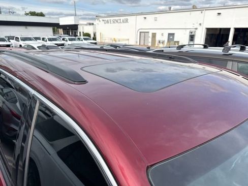 Used 2024 Jeep Grand Cherokee L Laredo w/ Trailer Tow Package RWD image 9