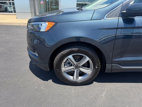 Certified 2024 Ford Edge SEL w/ Convenience Package AWD/4WD image 11