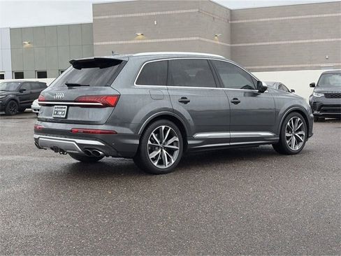 Used 2021 Audi SQ7 Premium Plus w/ Executive Package image 6