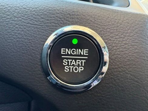 Used 2024 Ford Edge SEL image 22