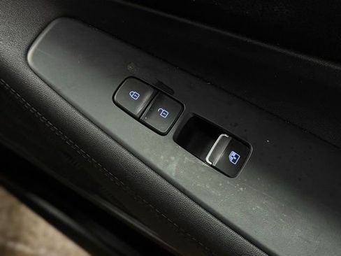 Used 2023 Hyundai Santa Fe SEL image 16